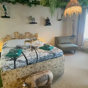 la-jungle-de-sissy.fr-provencehotel.com/